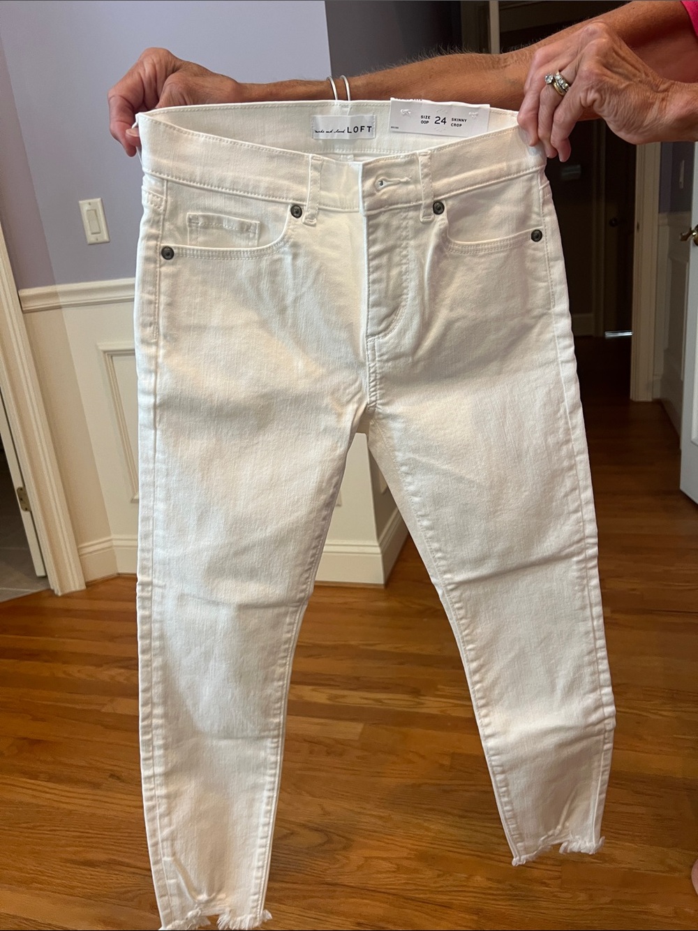 LOFT White Ankle Skinny Jeans with Frayed Hem